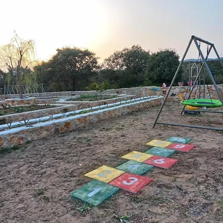 Vayianna's Garden House *