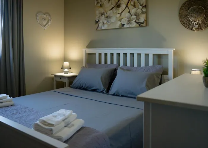 Vayianna's Garden House