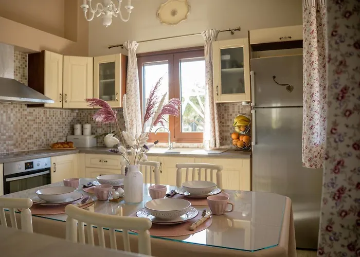 Vayianna's Garden House *