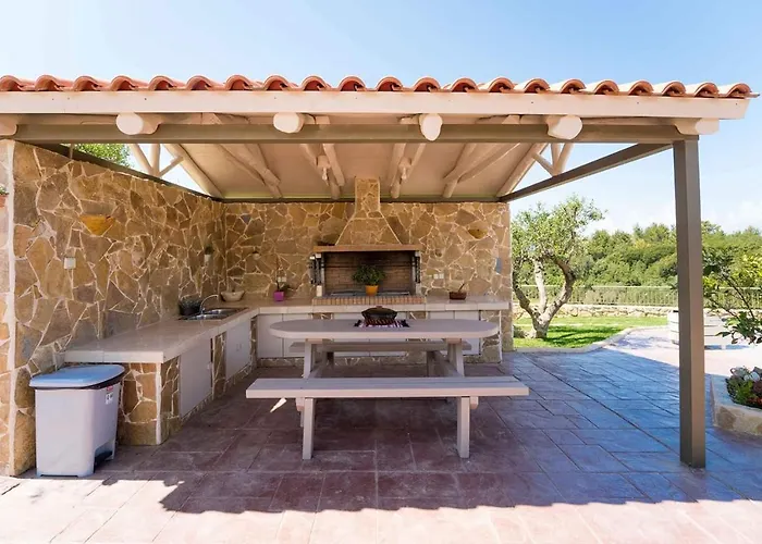 Vayianna's Garden House Lixouri