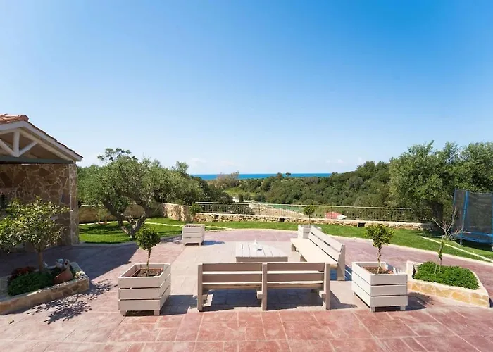 Vayianna's Garden House Villa